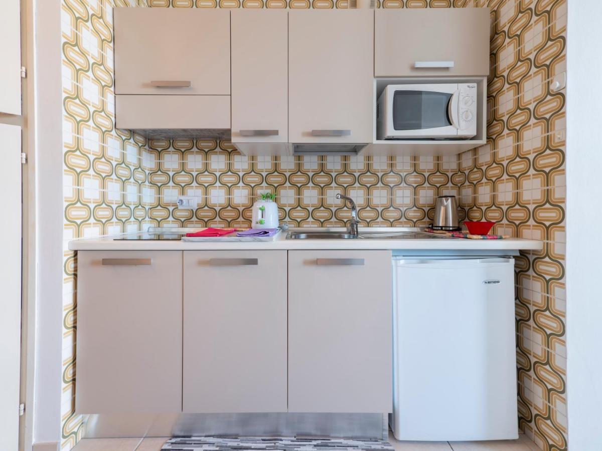 Mimose Little House Apartment มิซาโน อาดรีอาติโก ภายนอก รูปภาพ
